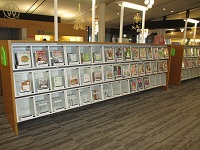 I雑誌コーナー ※一般側 MG_9298.JPG